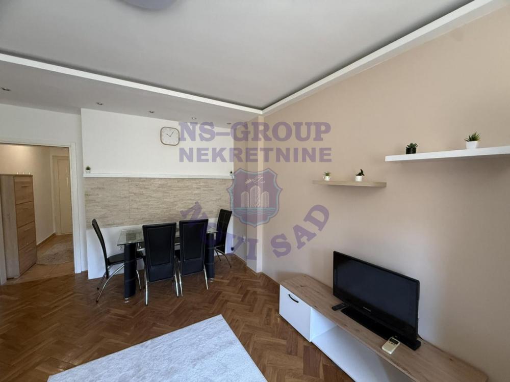 Slika 2 - 573422-Na prodaju kompletno nameštena garsonjera na Grbavici