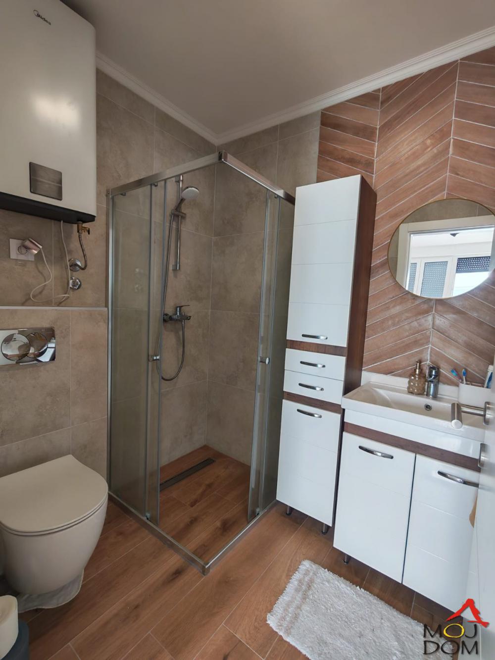 Slika 4 - Stan,NOVI SAD,TELEP,kv: 89, € 293550, ID: 1032497