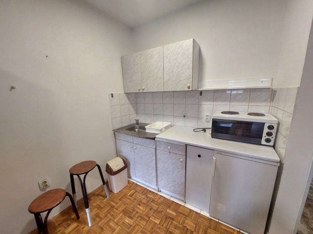 Slika 4 - Stan,NOVI SAD,BULEVAR,kv: 22.00, € 78000, ID: 1059603