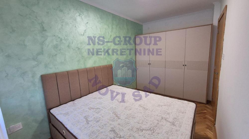 Slika 8 - Dvosoban, 42m2, Podbara Novi Sad, sa terasom, ima lift