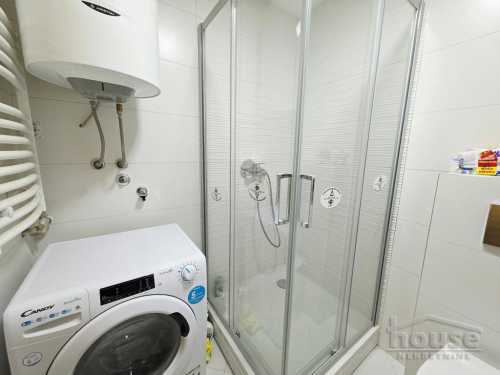 Slika 11 - Stan,NOVI SAD,CENTAR,kv: 42.00, € 155000, ID: 1066041