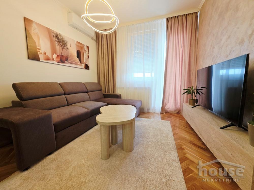 Slika 1 - Stan,NOVI SAD,CENTAR,kv: 42.00, € 155000, ID: 1066041