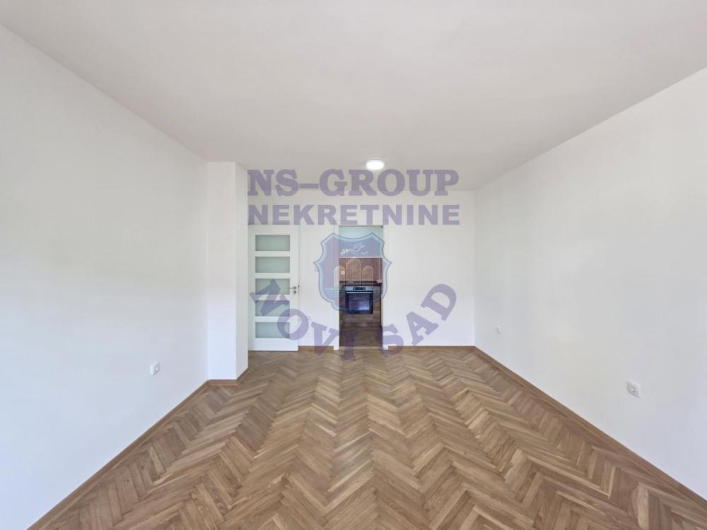 Slika 1 - 573172-Prodaje se kompletno renoviran stan površine 40 m² na Bulevaru kralja Petra