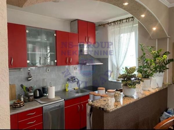 Slika 2 - Trosoban, 72m2, Bulevar patrijarha Pavla (Somborski bulevar) Novi Sad