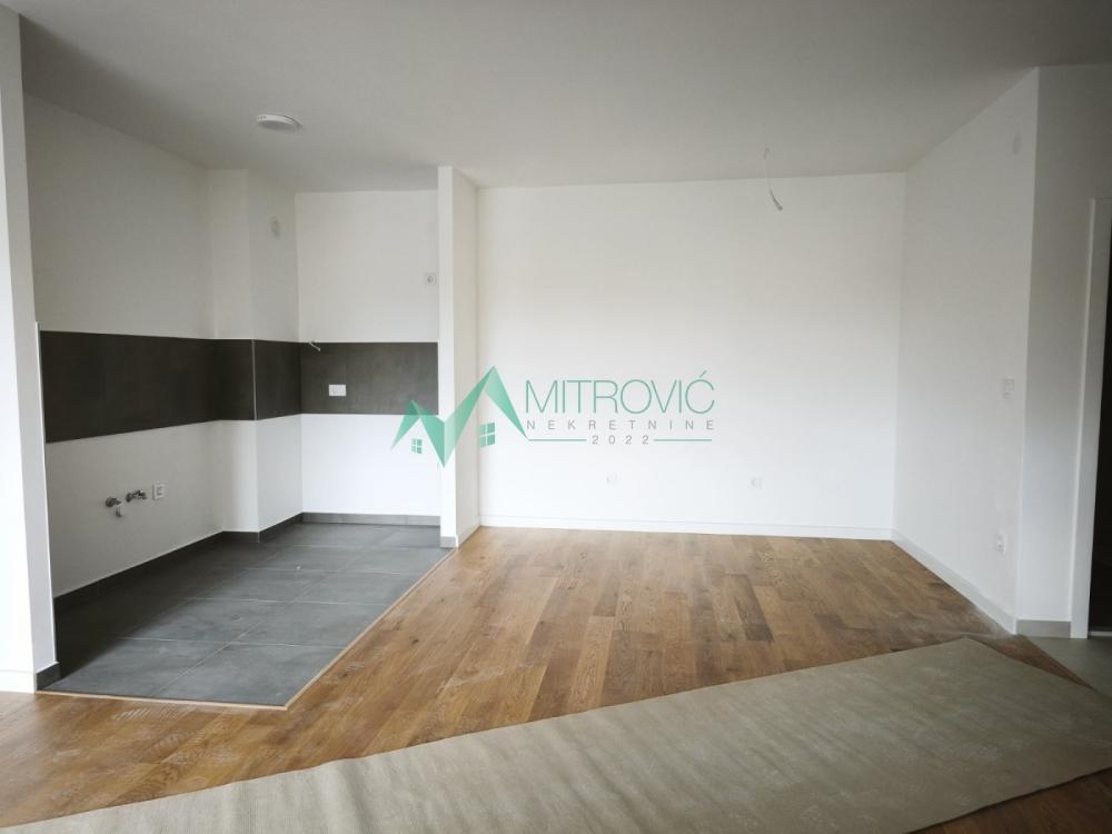 Glavna slika -Novi Sad, Telep - Četvorosoban stan 87m2 sa povratom PDV 