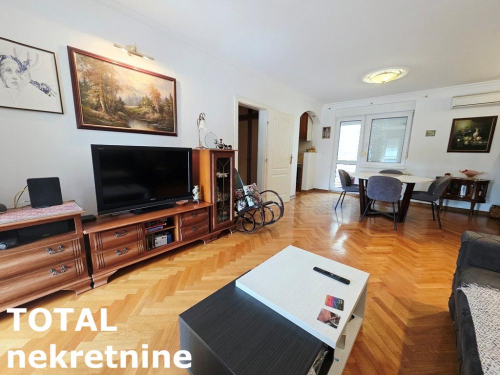 Slika 3 - Stan,NOVI SAD,PODBARA,kv: 70.00, € 195000, ID: 1102885