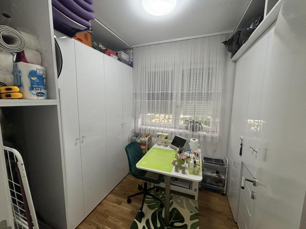 Slika 10 - Fantastičan četvorosoban stan izmedju Adica i Telepa, šifra: 574750