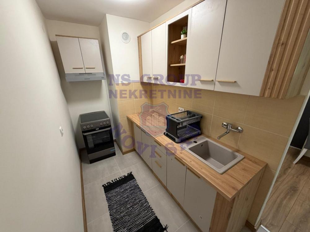 Slika 4 - Komplet namešten jednosoban stan na Novom naselju! 