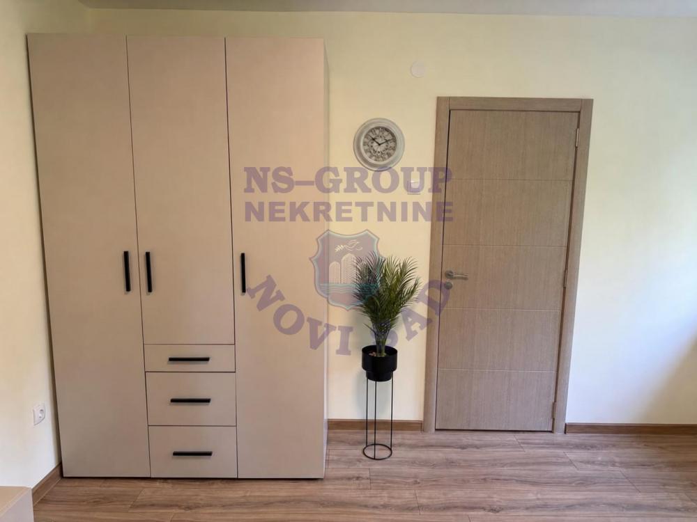Slika 3 - Komplet namešten jednosoban stan na Novom naselju! 