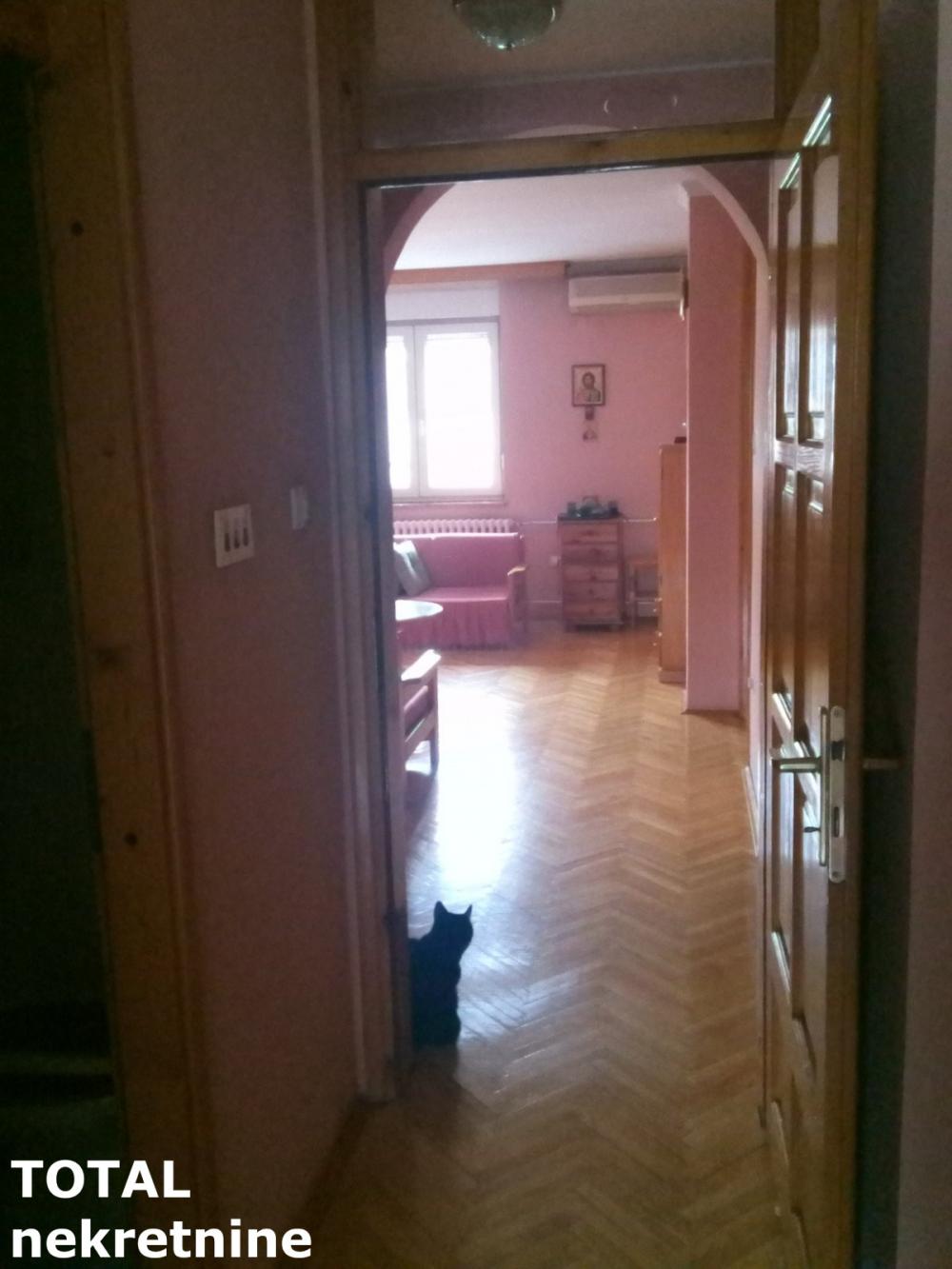 Slika 2 - Stan,NOVI SAD,PODBARA,kv: 95.00, € 237500, ID: 1102837
