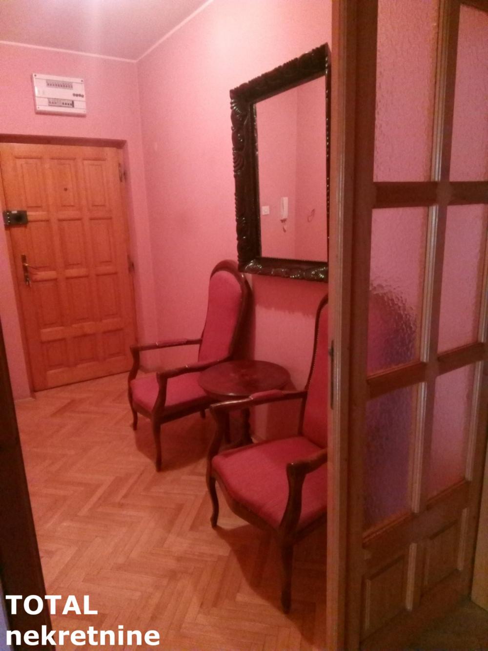 Slika 11 - Stan,NOVI SAD,PODBARA,kv: 95.00, € 237500, ID: 1102837