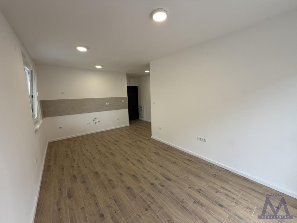 Glavna slika -Stan,NOVI SAD,KLISA,kv: 37, € 80000, ID: 1019409