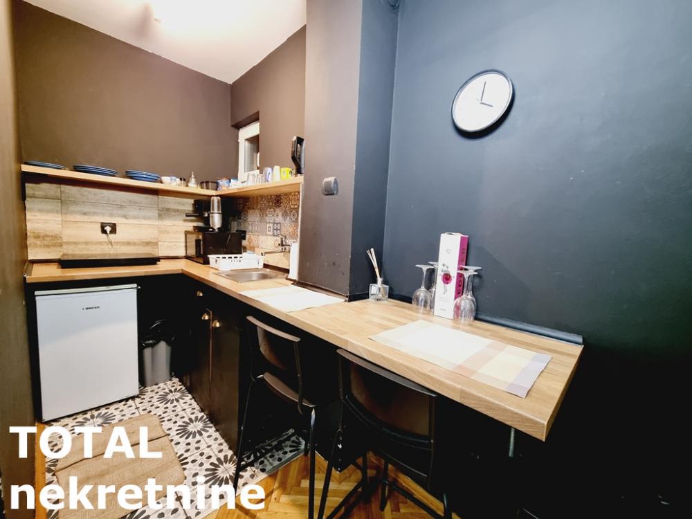 Slika 3 - Stan,NOVI SAD,GRBAVICA,kv: 29.00, € 110000, ID: 1099940