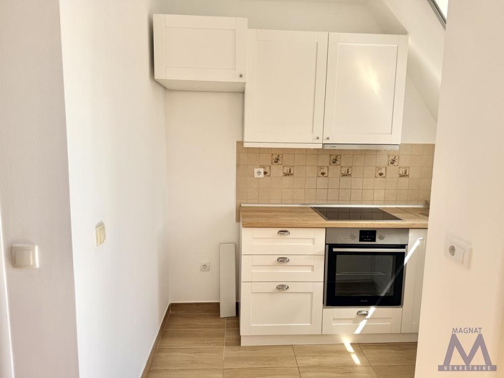 Slika 5 - Stan,NOVI SAD,CENTAR,kv: 47, € 150000, ID: 1019410
