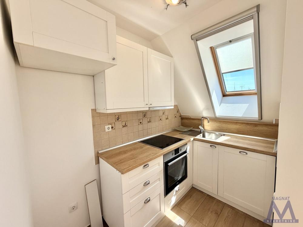 Slika 4 - Stan,NOVI SAD,CENTAR,kv: 47, € 150000, ID: 1019410