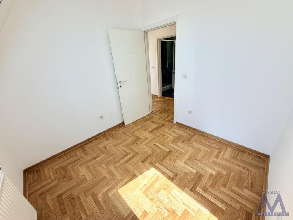 Slika 9 - Stan,NOVI SAD,CENTAR,kv: 47, € 150000, ID: 1019410