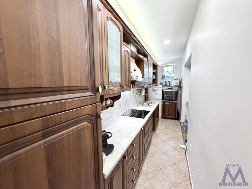 Slika 6 - Stan,NOVI SAD,TELEP,kv: 79, € 179000, ID: 1019411