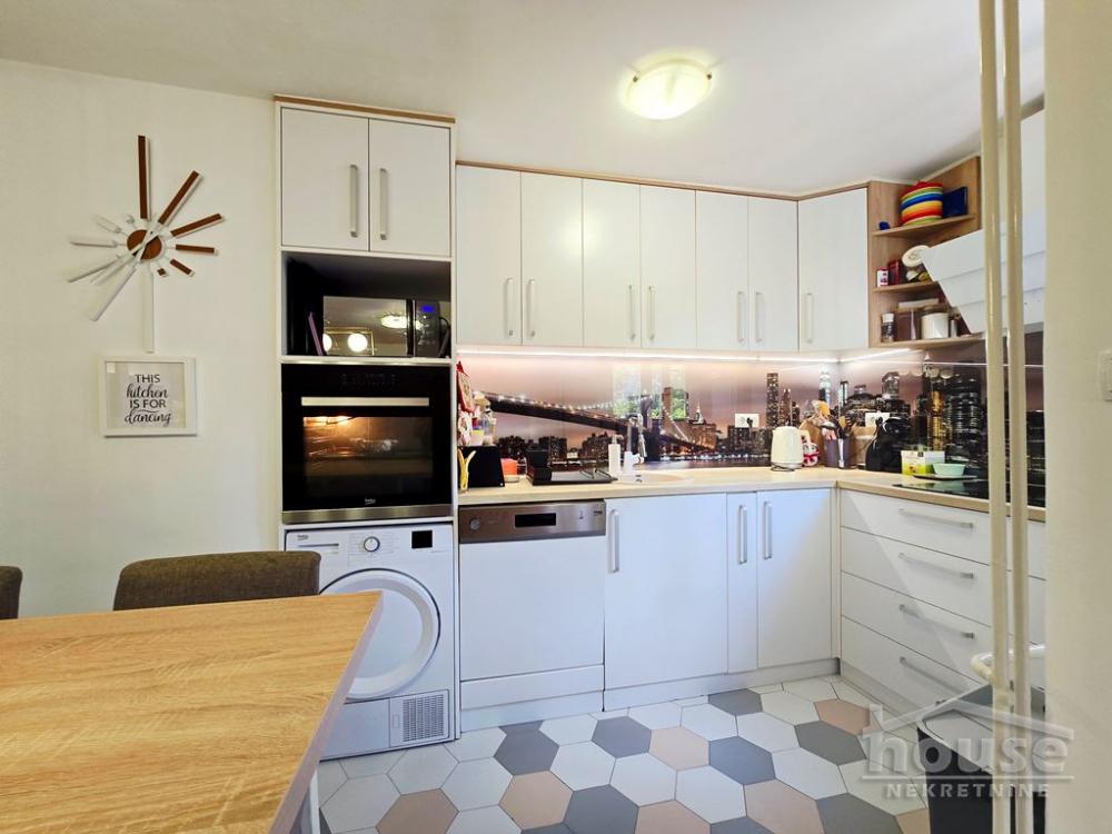 Slika 8 - Stan,NOVI SAD,LIMAN 3,kv: 76.00, € 258000, ID: 1066065