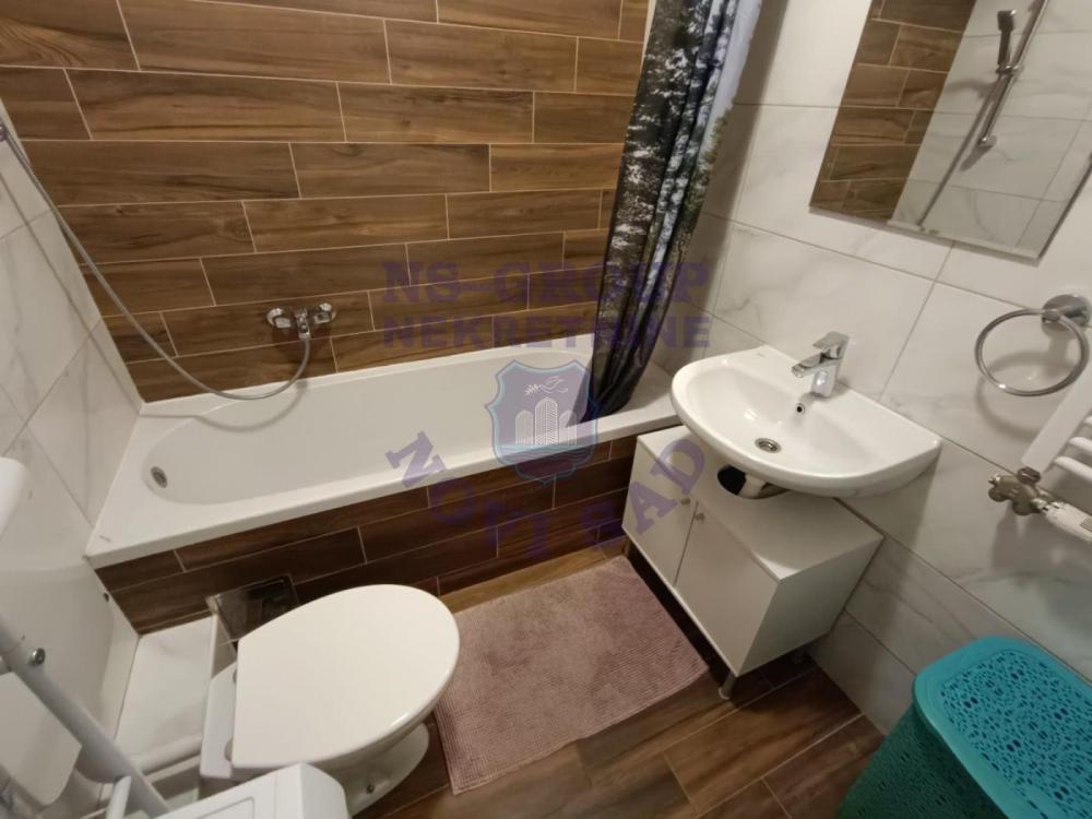 Slika 9 - Odličan dvosoban stan na Bulevaru Evrope!