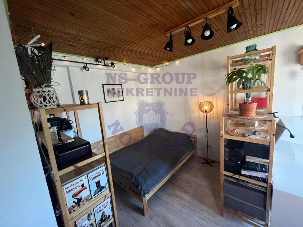 Glavna slika -Garsonjera od 27m2 u zgradi uz kej