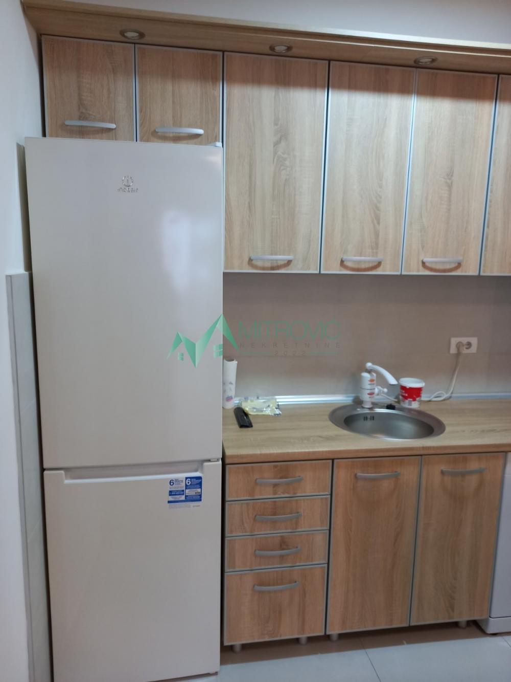 Slika 4 - Moderan kompletno namešten trosoban stan-Bulevar Evrope - izuzetna ponuda (šifra oglasa:1003849)