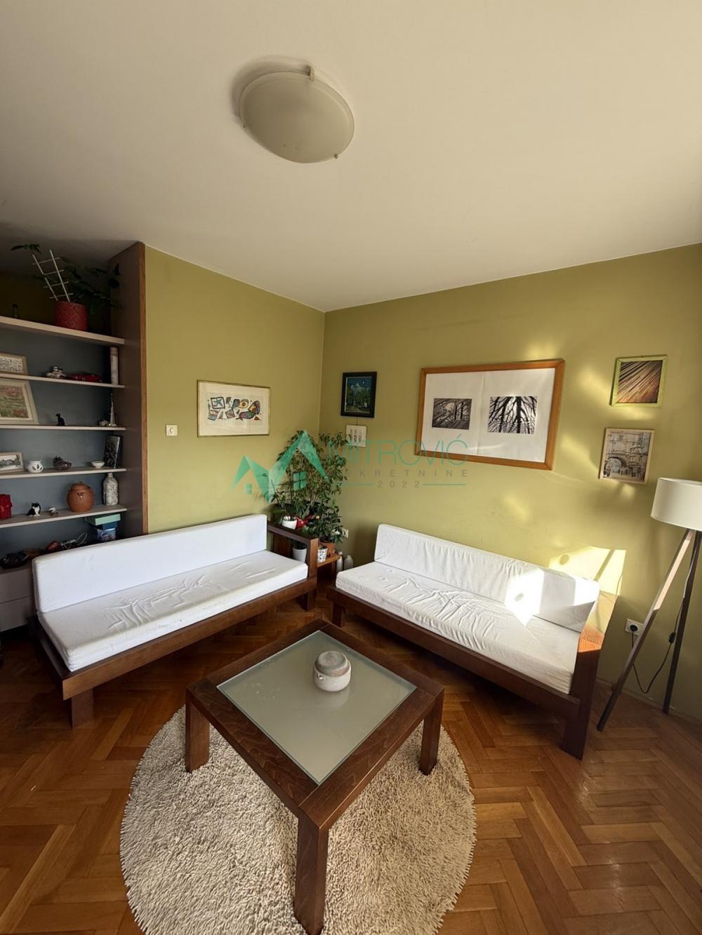 Slika 1 - Troiposoban vrlo funkcionalan Troiposoban, duplex stan, 77m2, Miše Dimitrijevića. (šifra: 1004536) 