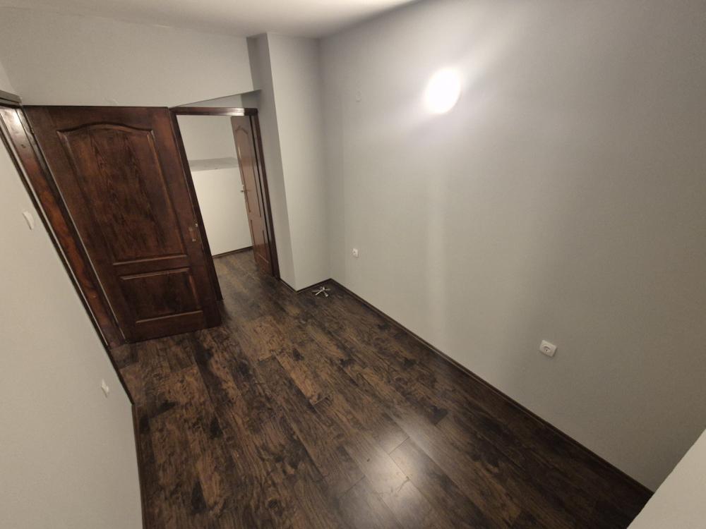 Slika 6 - Stan,NOVI SAD,NOVI BULEVAR,kv: 82.00, € 123600, ID: 1059602