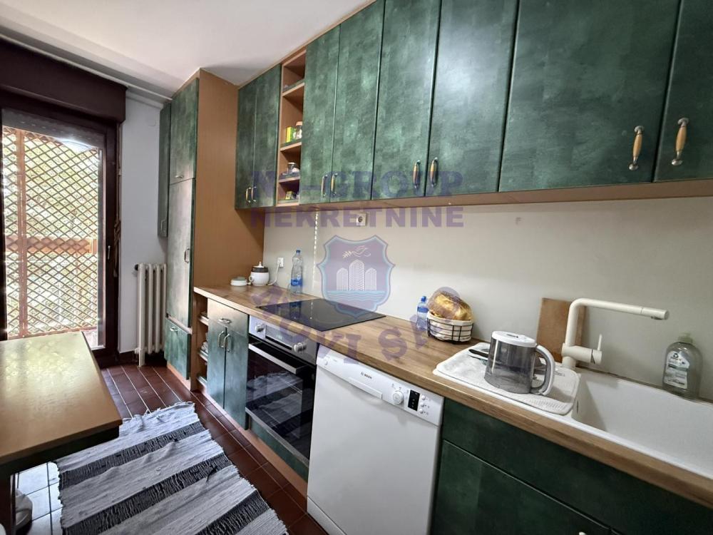 Slika 3 - 570695-Na prodaju trosoban stan na Novom Naselju