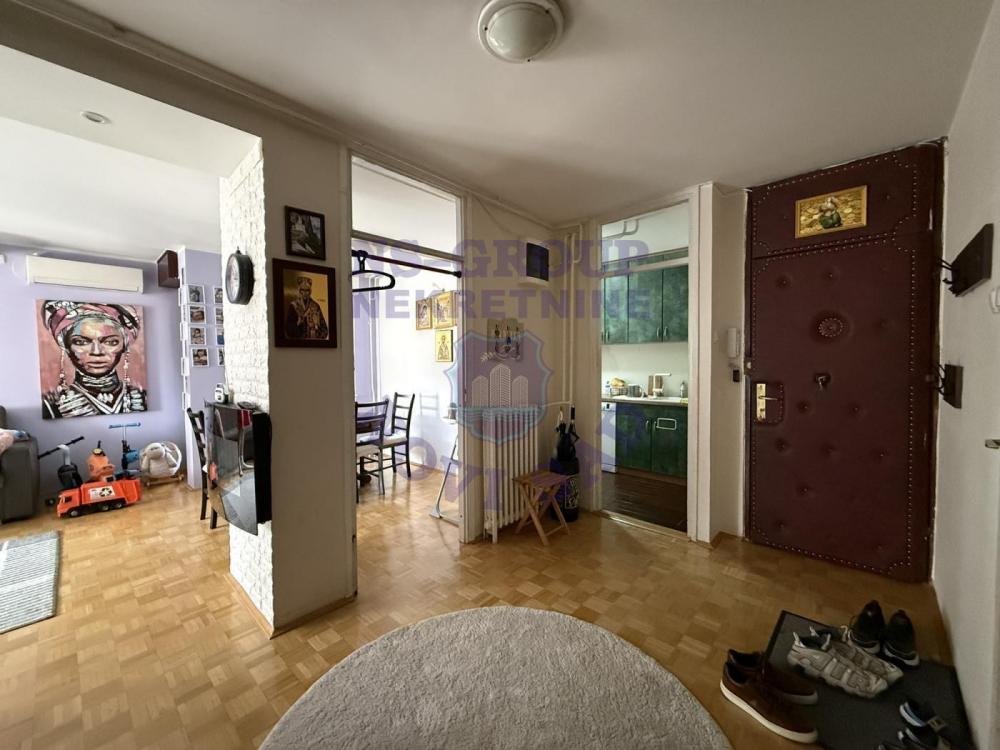 Slika 7 - 570695-Na prodaju trosoban stan na Novom Naselju