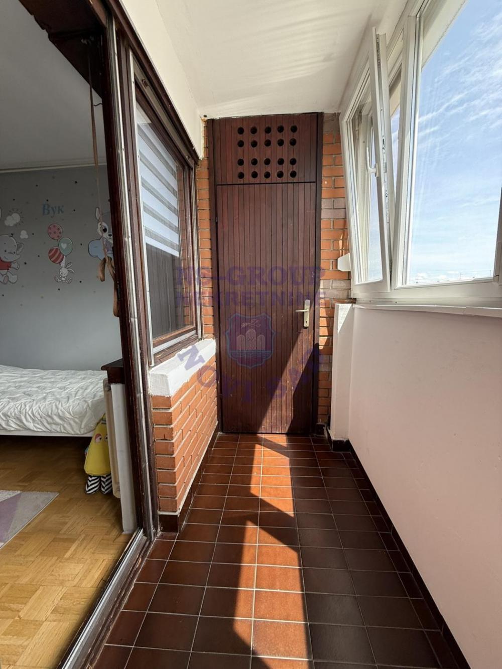 Slika 11 - 570695-Na prodaju trosoban stan na Novom Naselju