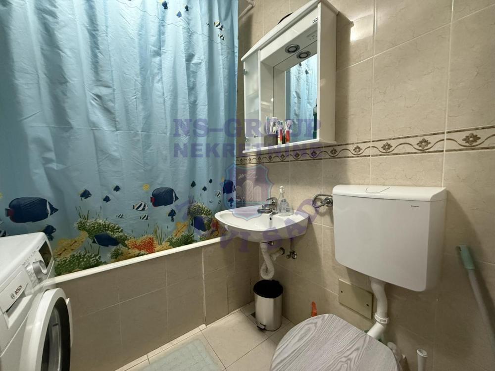 Slika 10 - 570695-Na prodaju trosoban stan na Novom Naselju