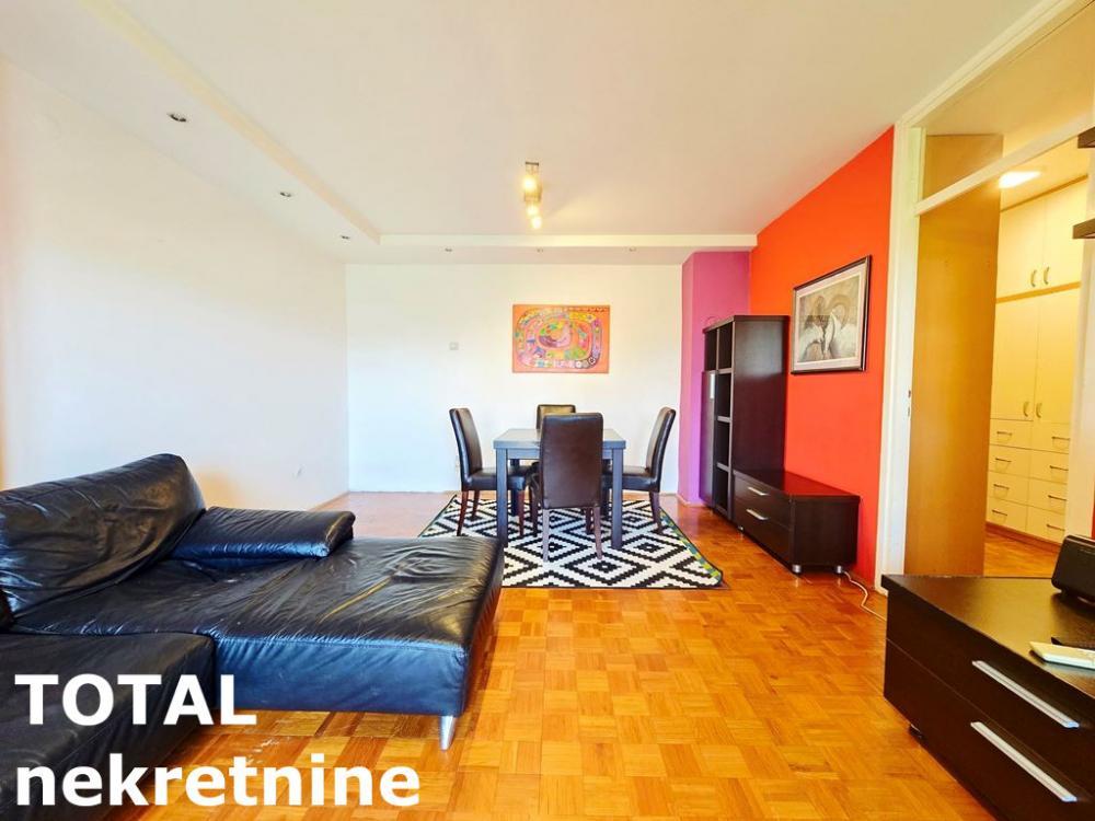 Glavna slika -Stan,NOVI SAD,BULEVAR,kv: 54.00, € 165000, ID: 1102906