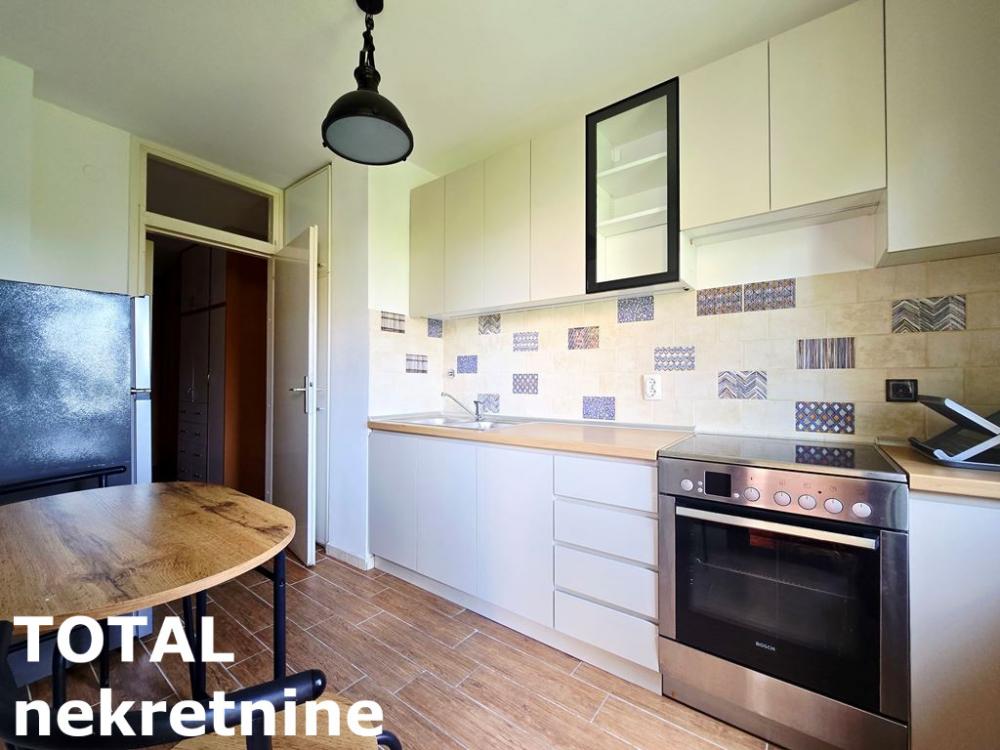 Slika 4 - Stan,NOVI SAD,BULEVAR,kv: 54.00, € 165000, ID: 1102906