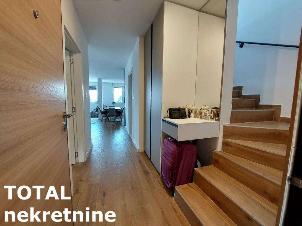 Slika 10 - Stan,NOVI SAD,TELEP,kv: 89.00, € 285000, ID: 1102889