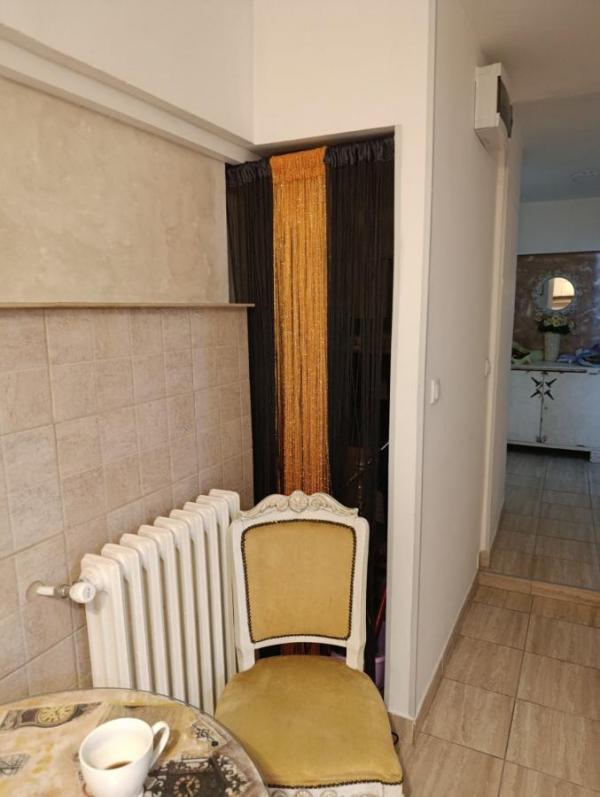 Slika 5 - Dvoiposoban, 52m2, Stari grad Novi Sad, ima lift
