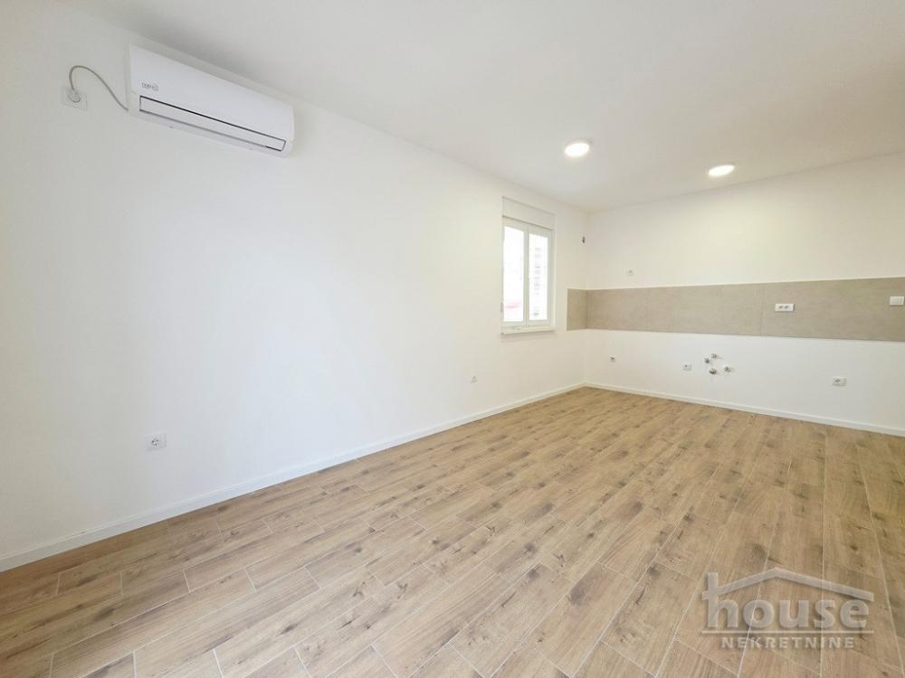 Slika 3 - Stan,NOVI SAD,KLISA,kv: 38.00, € 77490, ID: 1066042