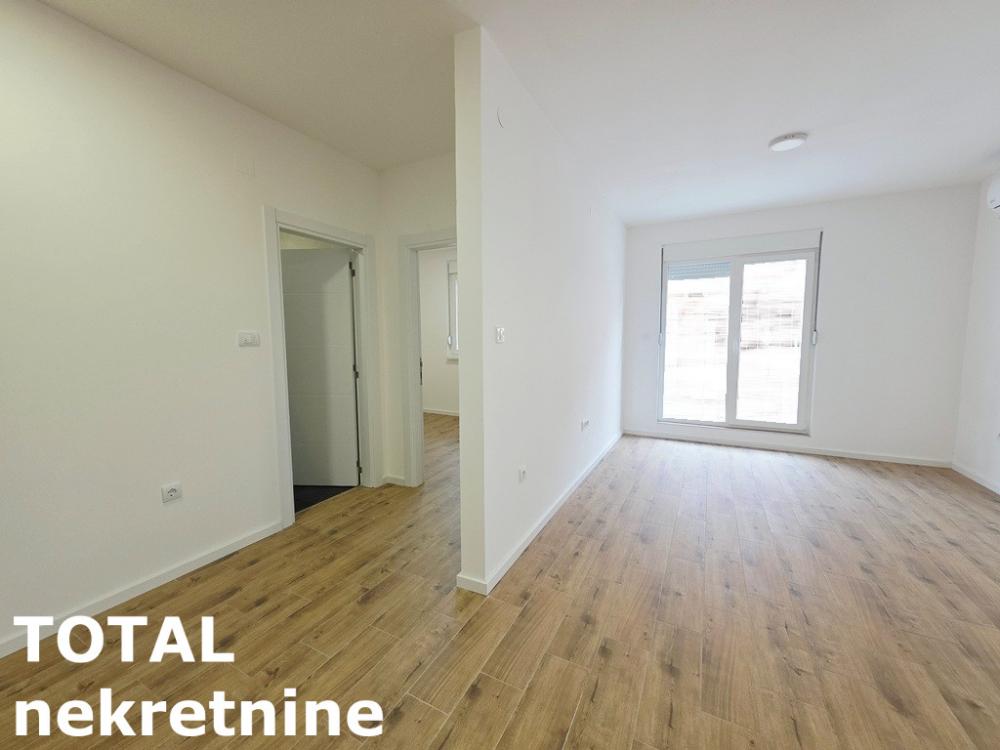 Slika 11 - Stan,NOVI SAD,KLISA,kv: 38.00, € 77490, ID: 1102888
