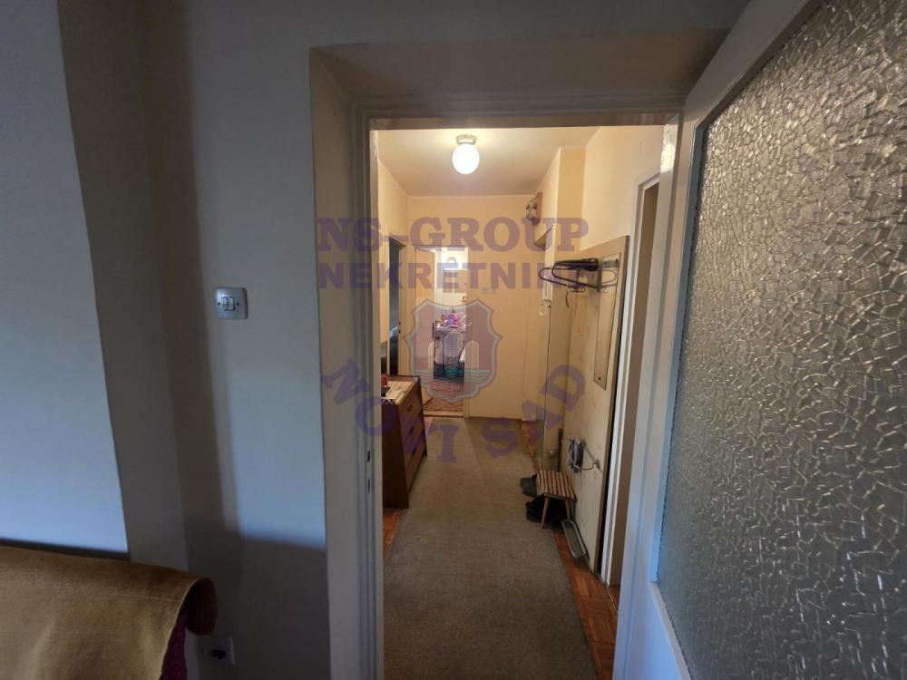 Slika 2 - Dvosoban, 51m2, Detelinara Novi Sad, sa terasom