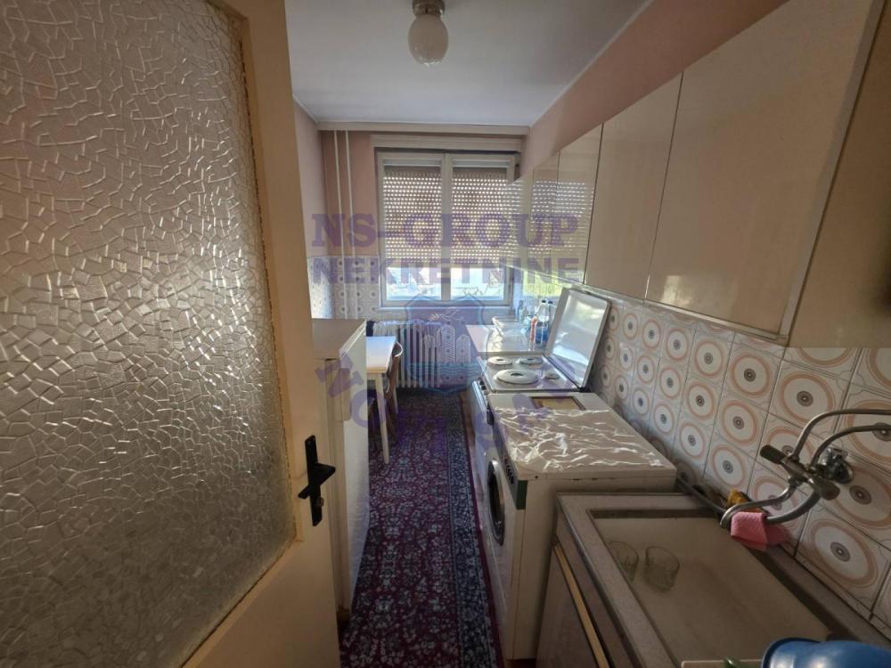 Slika 5 - Dvosoban, 51m2, Detelinara Novi Sad, sa terasom