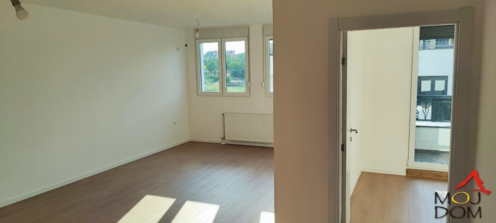 Slika 8 - Stan,PETROVARADIN,ALIBEGOVAC,kv: 79, € 206000, ID: 1032513
