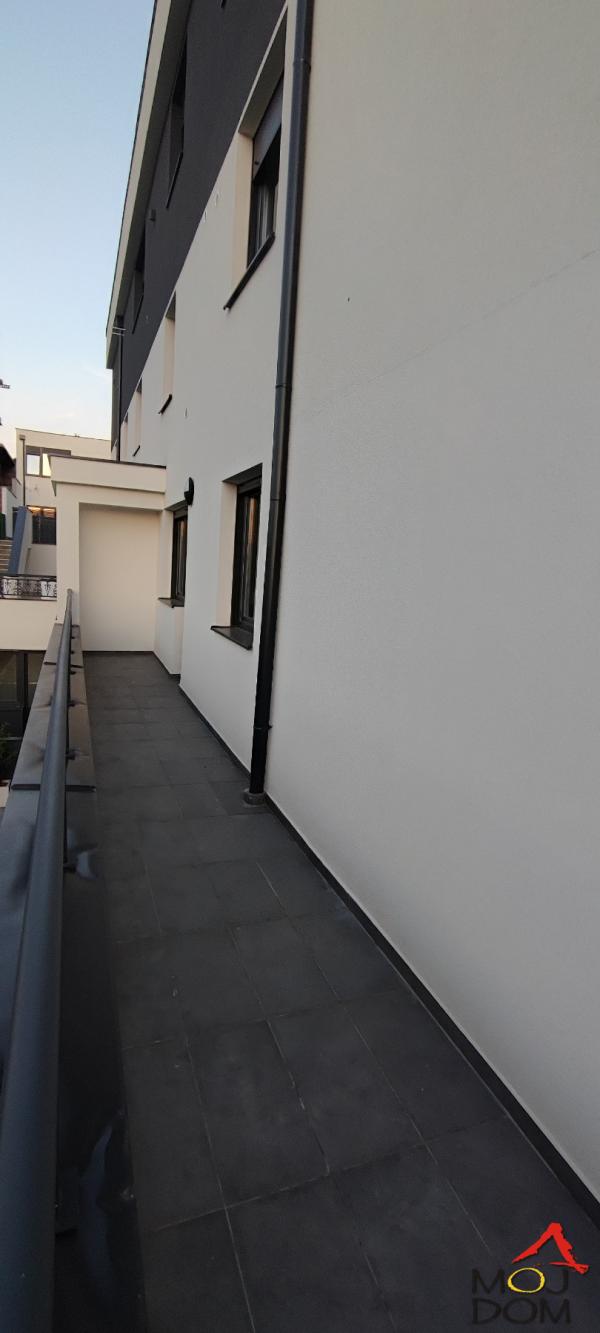 Slika 1 - Stan,PETROVARADIN,ALIBEGOVAC,kv: 79, € 206000, ID: 1032513