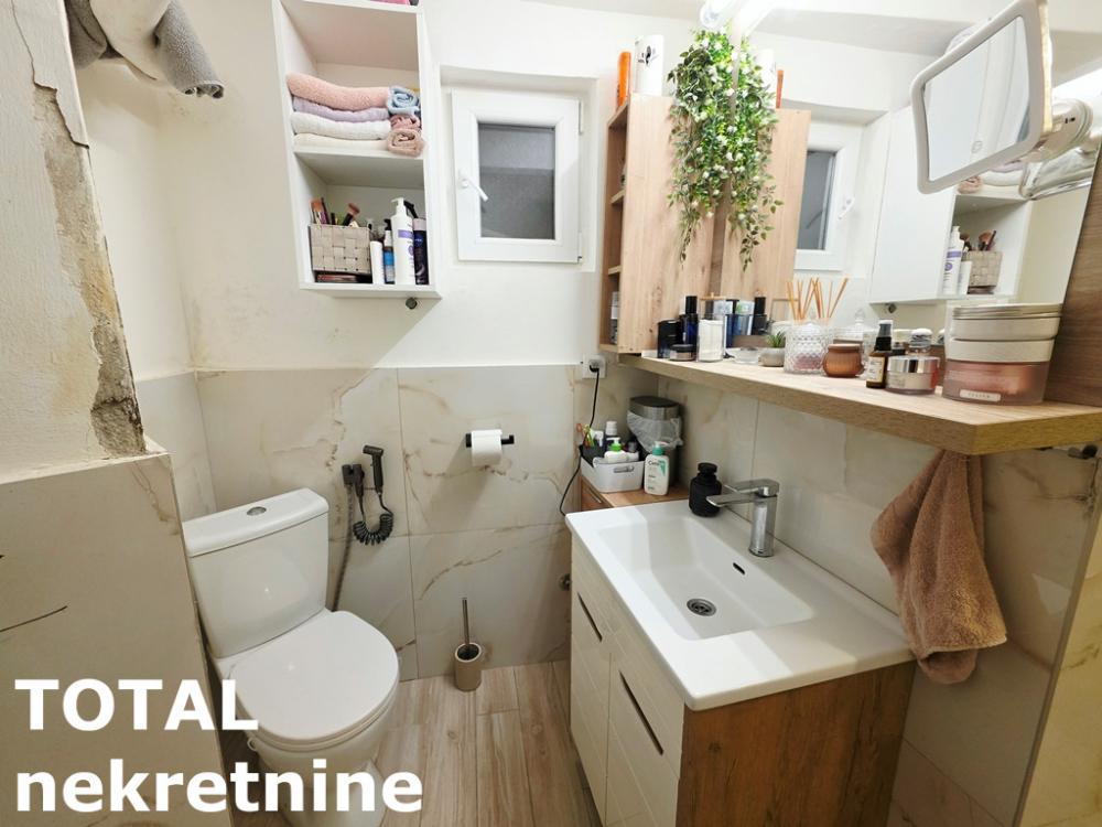 Slika 11 - Stan,NOVI SAD,CENTAR,kv: 33.00, € 110000, ID: 1102897