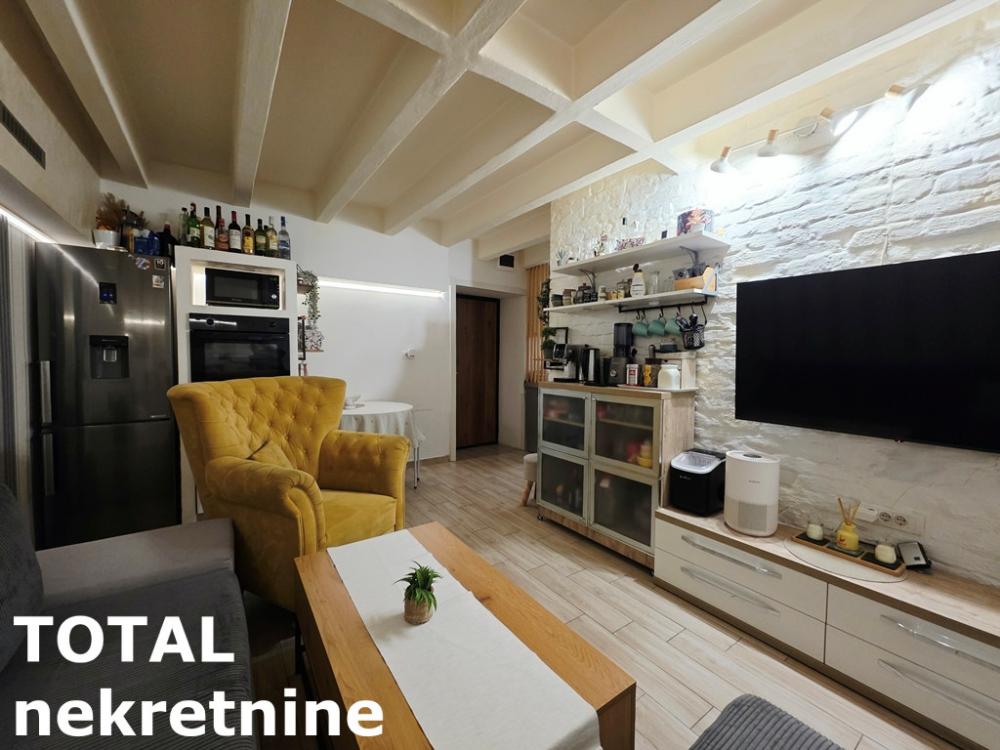 Slika 3 - Stan,NOVI SAD,CENTAR,kv: 33.00, € 110000, ID: 1102897