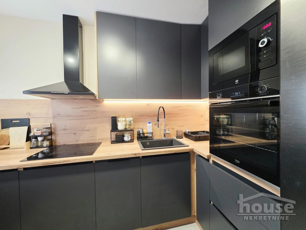 Slika 9 - Stan,NOVI SAD,CENTAR,kv: 76.00, € 252000, ID: 1065919