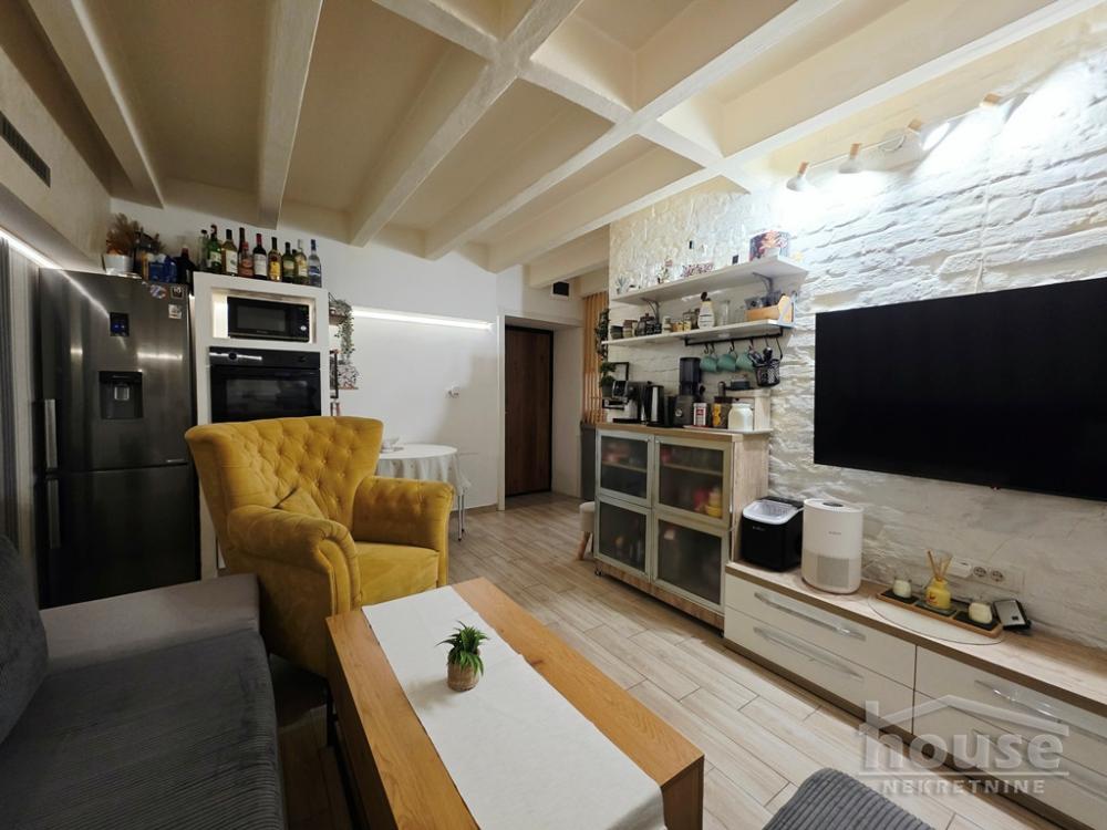 Slika 3 - Stan,NOVI SAD,CENTAR,kv: 33.00, € 110000, ID: 1066051