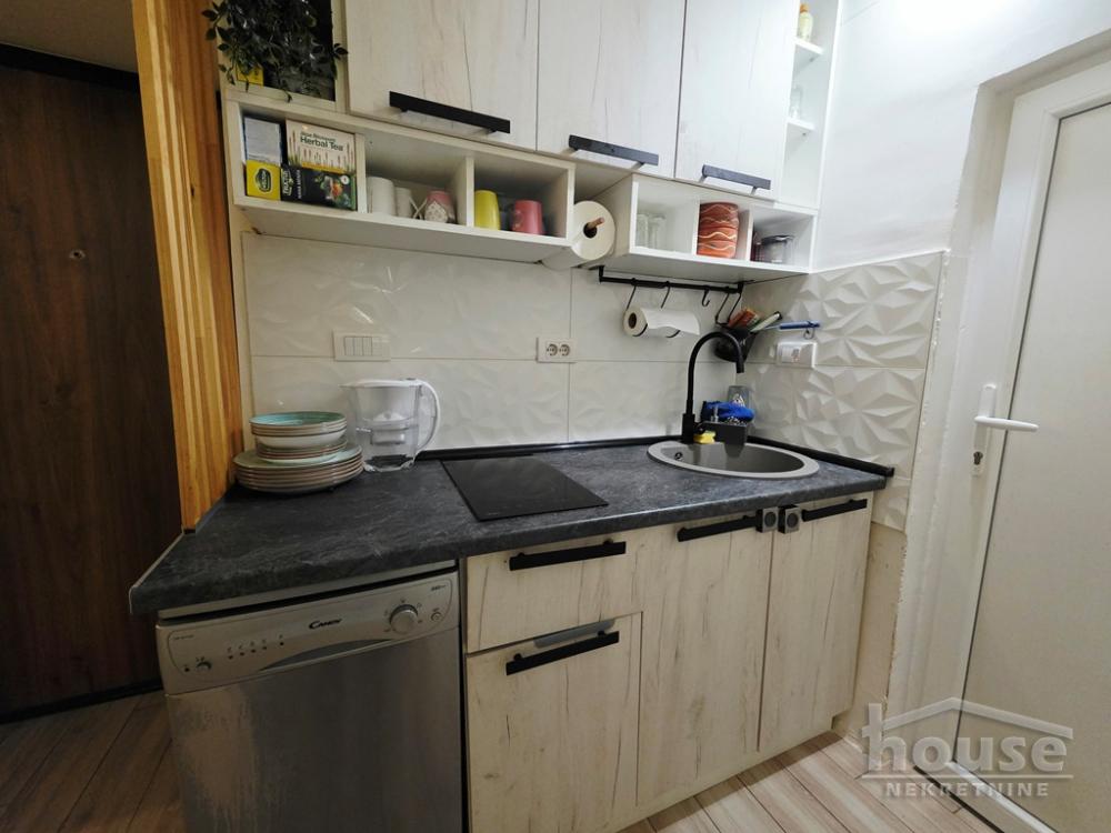 Slika 5 - Stan,NOVI SAD,CENTAR,kv: 33.00, € 110000, ID: 1066051