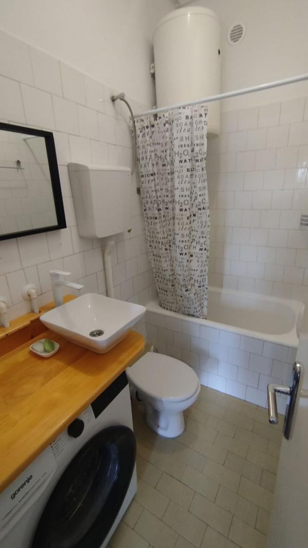 Slika 5 - Stan,NOVI SAD,LIMAN 2,kv: 31.00, € 95000, ID: 1059623