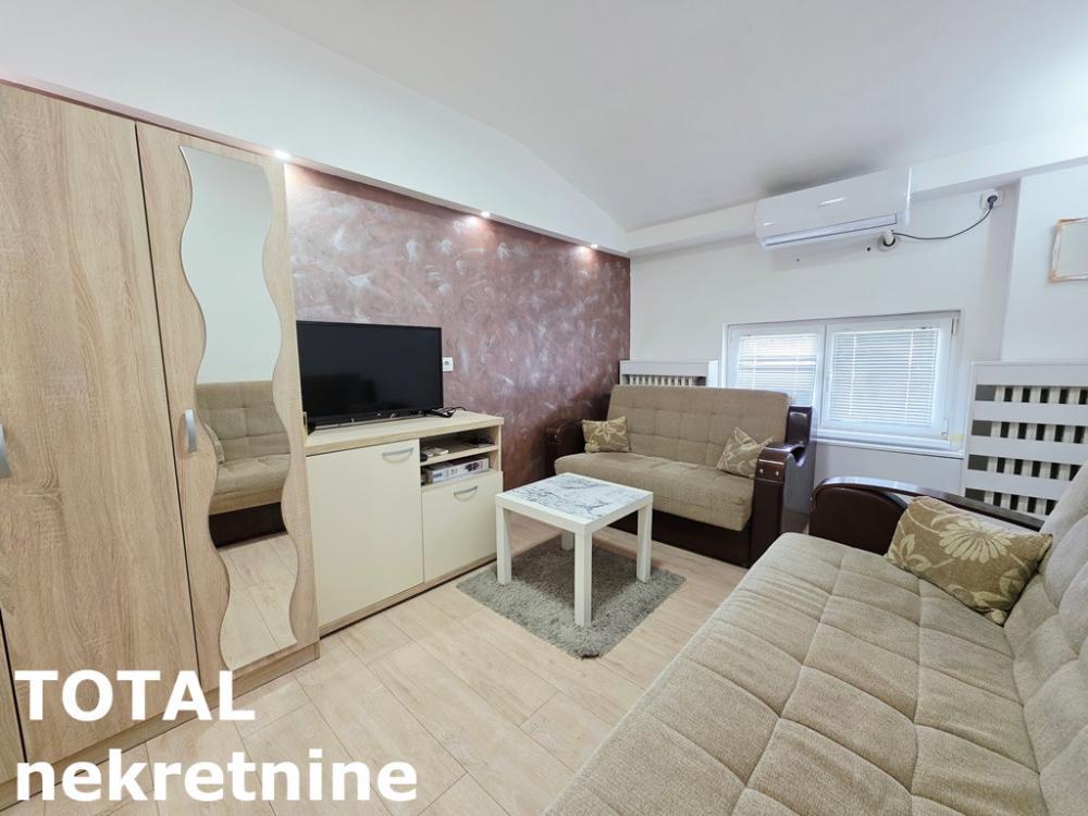 Glavna slika -Stan,NOVI SAD,CENTAR,kv: 52.00, € 150000, ID: 1102917