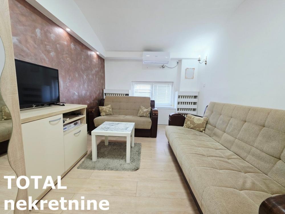 Slika 3 - Stan,NOVI SAD,CENTAR,kv: 52.00, € 150000, ID: 1102917