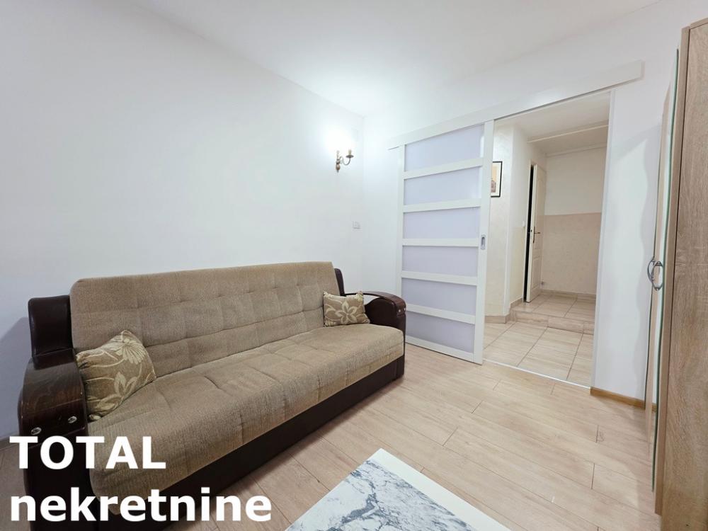 Slika 2 - Stan,NOVI SAD,CENTAR,kv: 52.00, € 150000, ID: 1102917